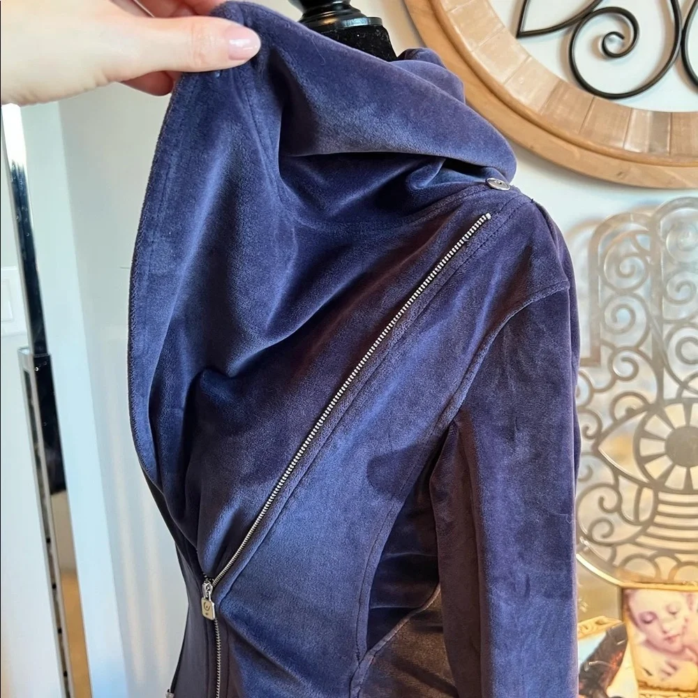 Freddy Active Wear Cowl Neck - Picture 8 of 9